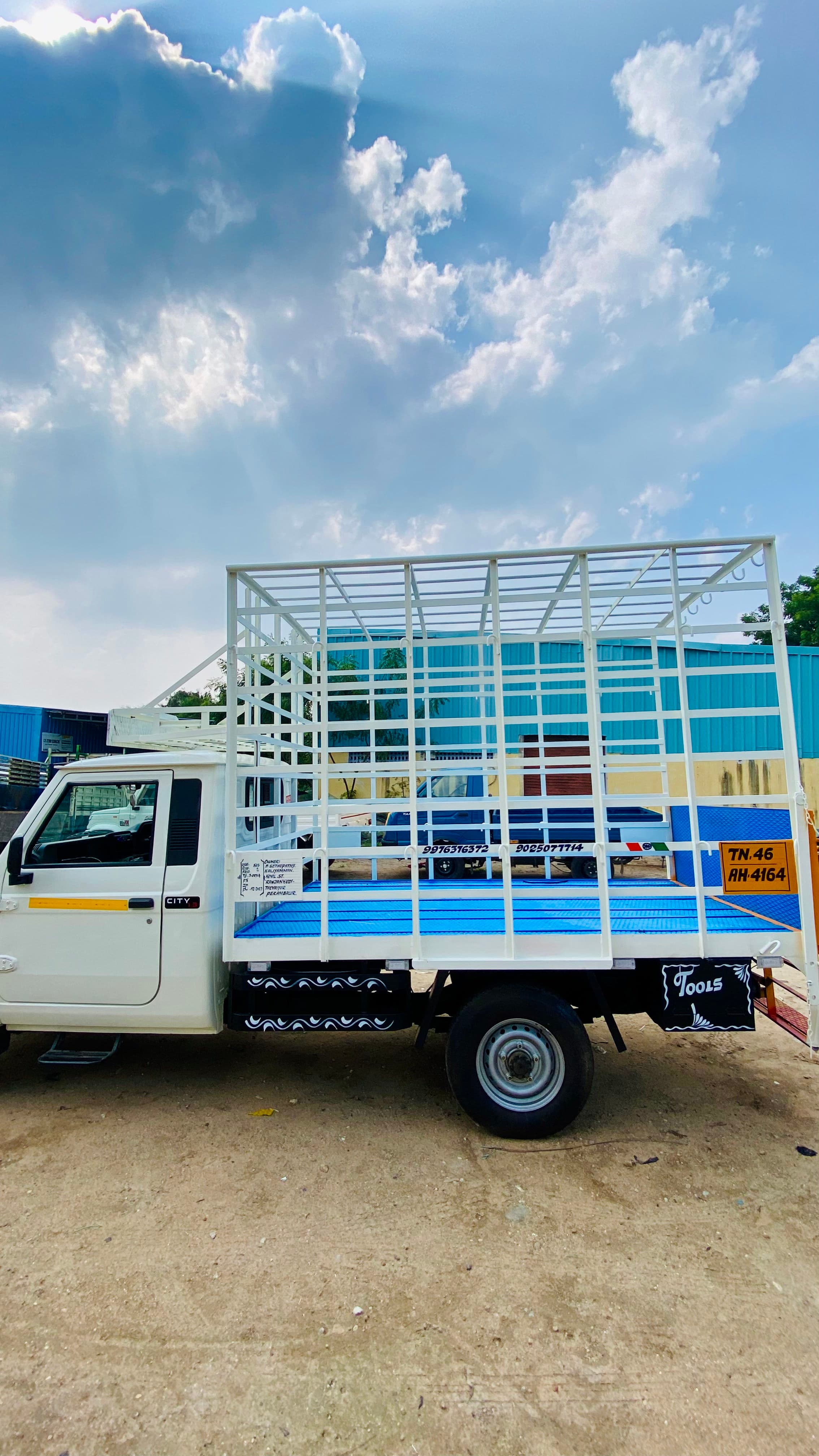 mahindra maxx city1.3-chickenbody Image 3